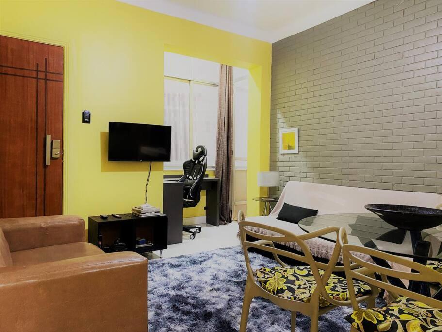 Apartemen Incrivel Na Avenida Atlantica